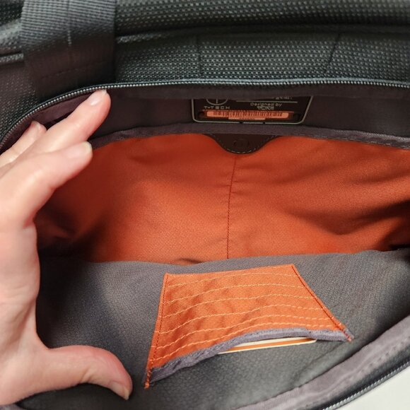 NWT Tumi Tech Walker Boarding Tote W/ Strap $195 - Picture 11 of 16